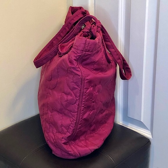 MARC JACOBS LARGE Workwear Hot Pink Quilted Tote Bag with Embroidered Logo - Picture 3 of 11
